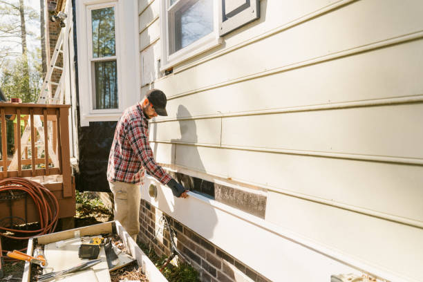 Trusted Emergency Siding Repair service in Central Islip, NY - Creative Siding